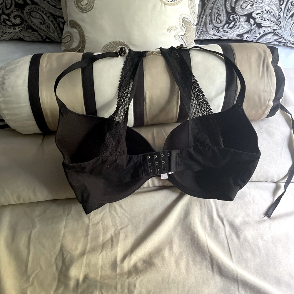 Victoria Secret; Lace Racer Back Bra ; 34 F
